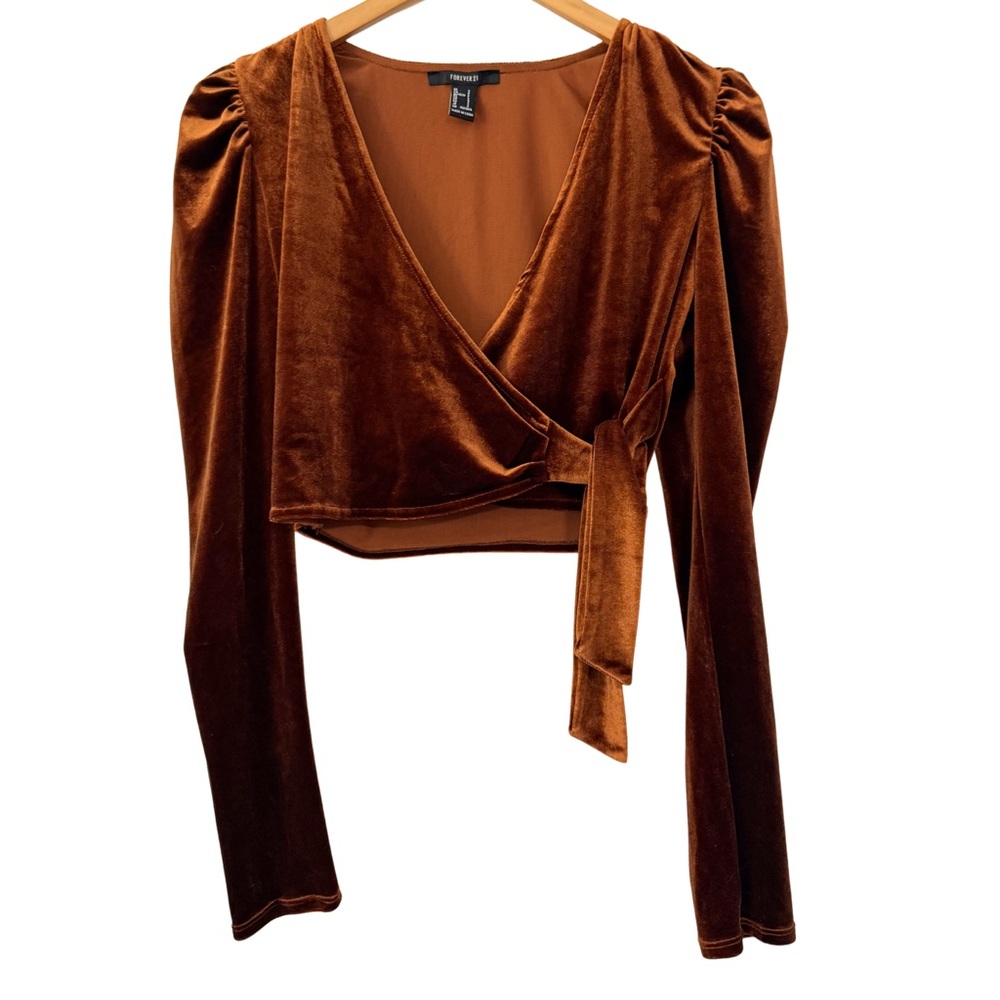Forever 21 Womens  Burnt Orange Velvet Wrap Crop Top Size S, Moody Romantic Goth